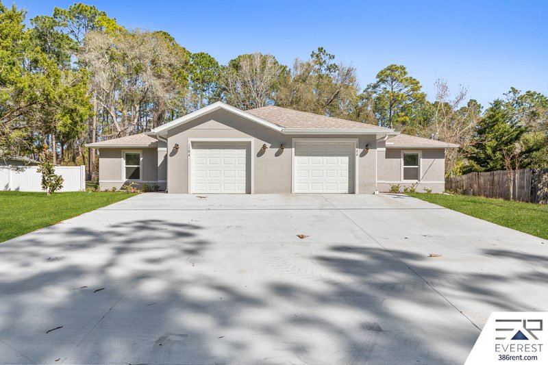 FULLY FENCED, LIKE NEW 3/2/1 TOWNHOUSE IN BEAUTIFUL SEMINOLE WOODS property image