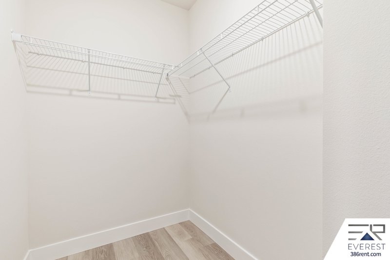 FULLY FENCED, UPGRADED 3/2/2 IN DESIRABLE PINE GROVE property image