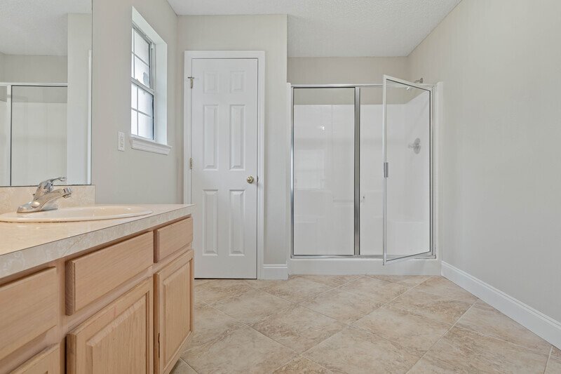 SPACIOUS 4/3/2 ON A CUL DE SAC IN DESIRABLE MATANZAS WOODS property image