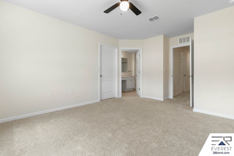 LIKE NEW 3/2.5/1 TOWNHOUSE IN DESIRABLE PALM COAST property image