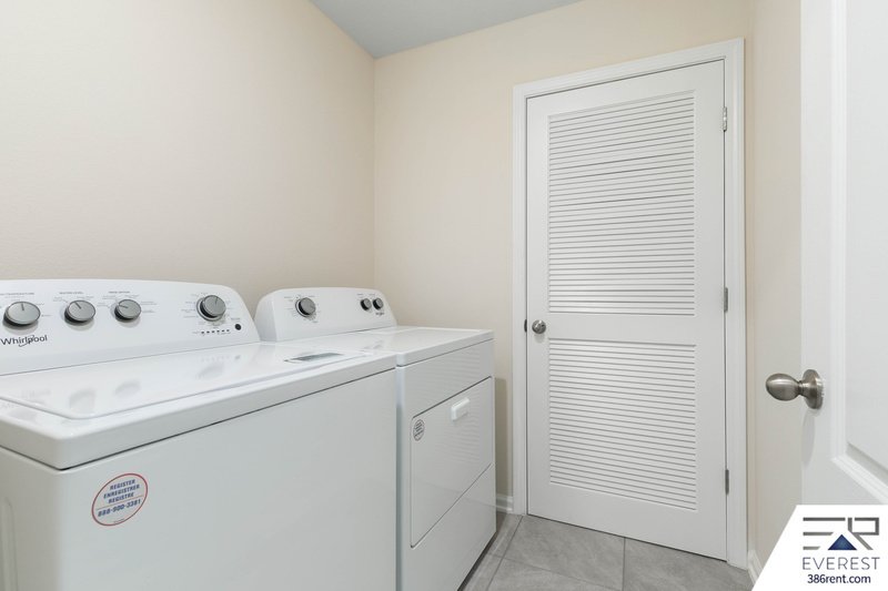 LIKE NEW 3/2.5/1 TOWNHOUSE IN DESIRABLE PALM COAST property image