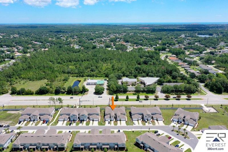 LIKE NEW 3/2.5/1 TOWNHOUSE IN DESIRABLE PALM COAST property image