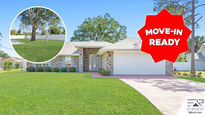 FULLY FENCED 4/2/2 IN DESIRABLE PINE GROVE property image