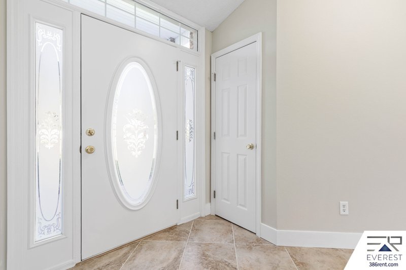 FULLY FENCED 4/2/2 IN DESIRABLE PINE GROVE property image