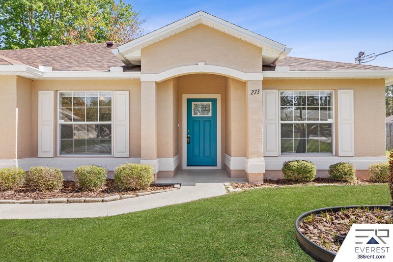 POOL HOME 3/2/2 IN DESIRABLE INDIAN TRAILS property image