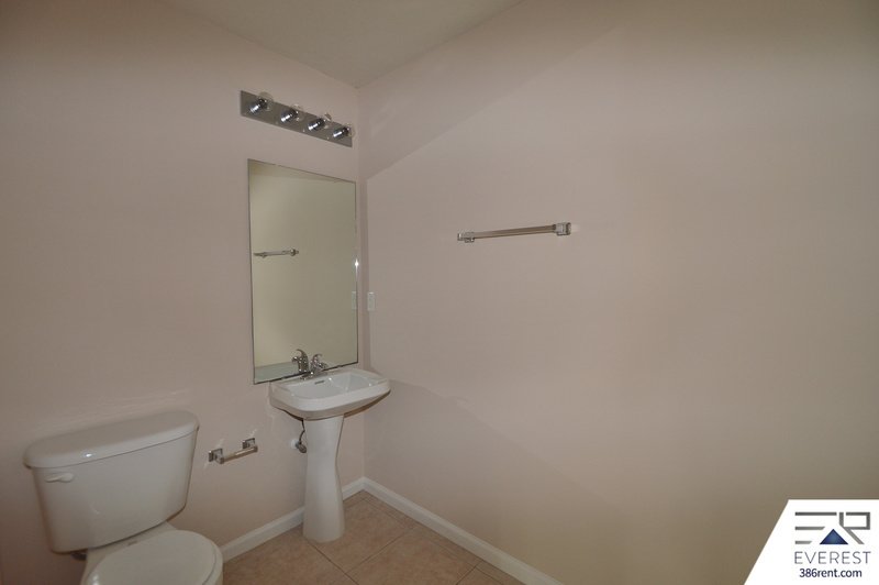 FULLY FENCED, 2 STORY 4/2.5/2 IN POPULAR LEHIGH WOODS property image