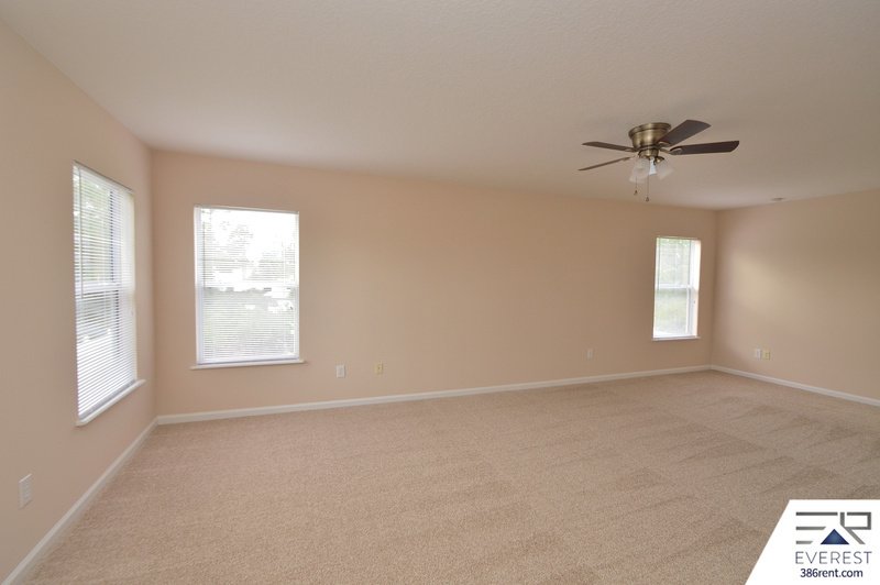 FULLY FENCED, 2 STORY 4/2.5/2 IN POPULAR LEHIGH WOODS property image