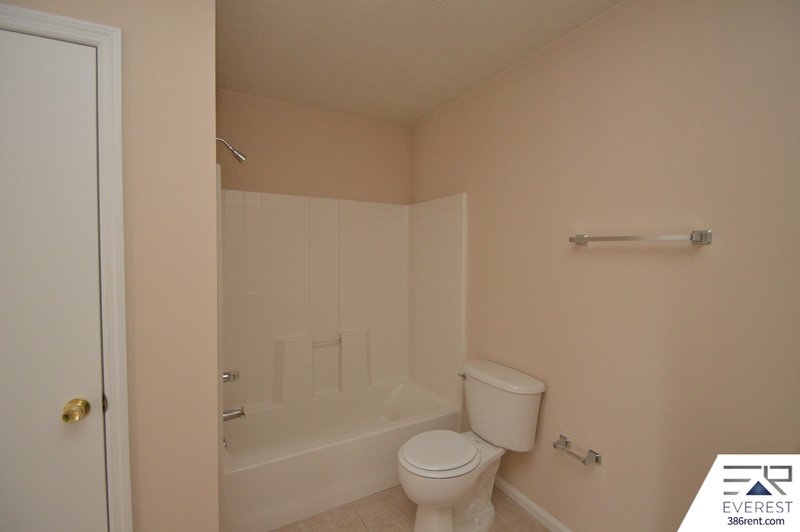 FULLY FENCED, 2 STORY 4/2.5/2 IN POPULAR LEHIGH WOODS property image