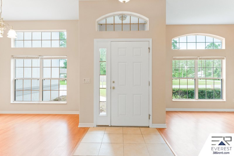 FULLY FENCED, SPACIOUS 5/3/2 IN DESIRABLE QUAIL HOLLOW property image