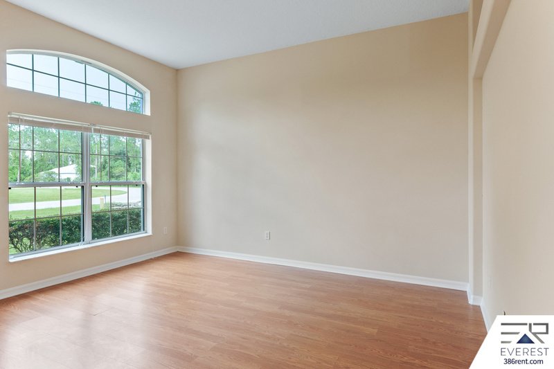 FULLY FENCED, SPACIOUS 5/3/2 IN DESIRABLE QUAIL HOLLOW property image