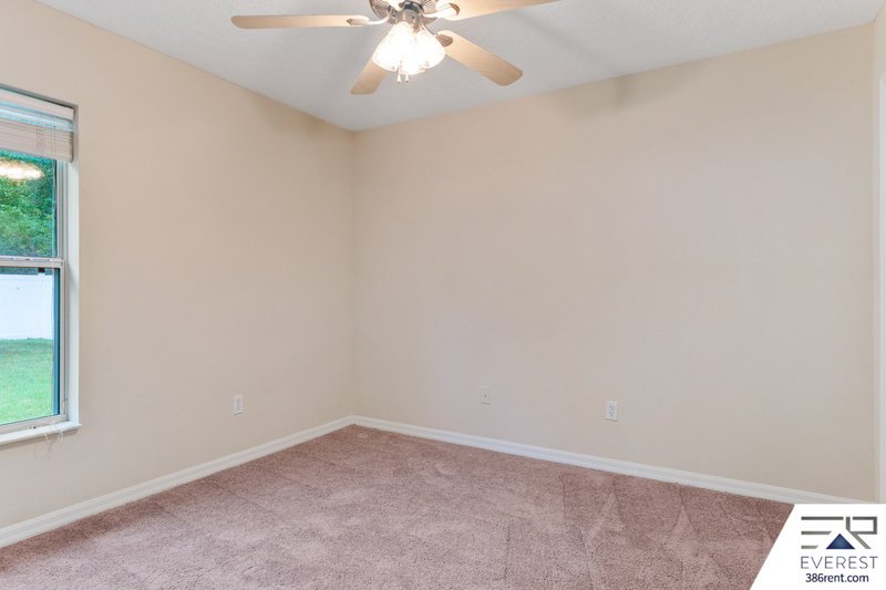 FULLY FENCED, SPACIOUS 5/3/2 IN DESIRABLE QUAIL HOLLOW property image