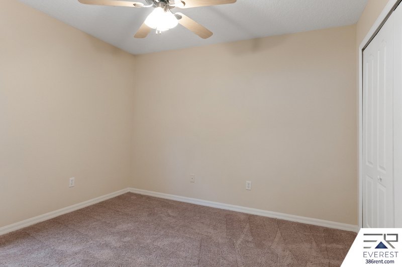 FULLY FENCED, SPACIOUS 5/3/2 IN DESIRABLE QUAIL HOLLOW property image