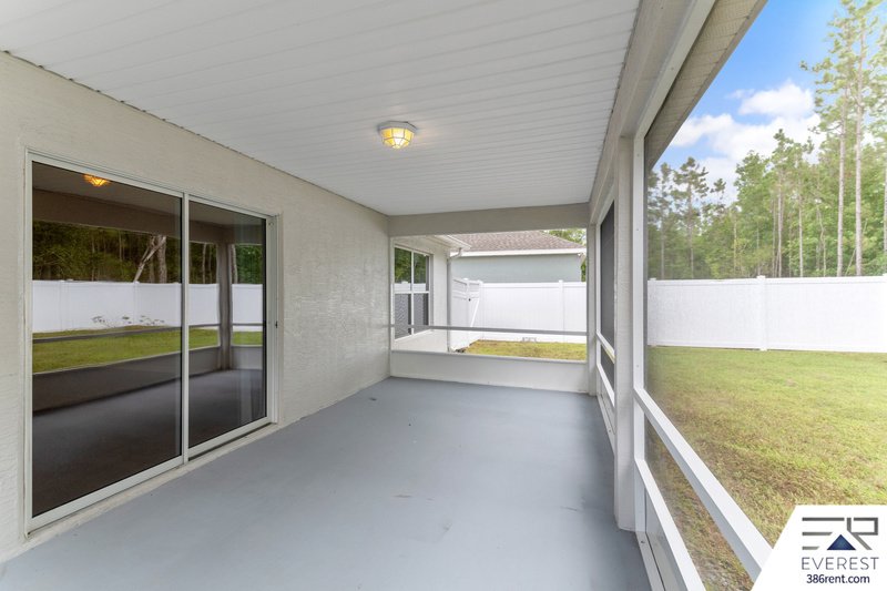 FULLY FENCED, SPACIOUS 5/3/2 IN DESIRABLE QUAIL HOLLOW property image