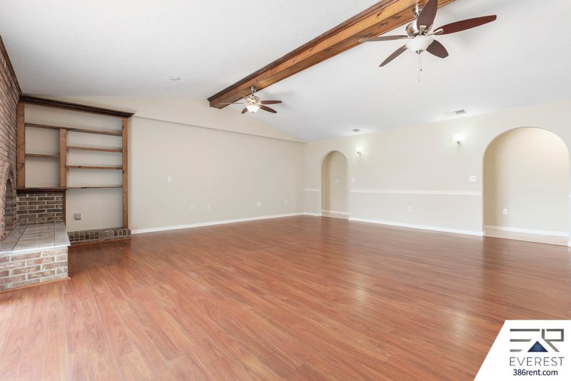 FULLY FENCED 2/2/2 IN DESIRABLE PALM HARBOR property image