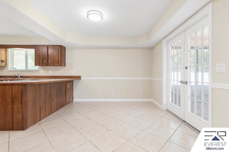 FULLY FENCED 2/2/2 IN DESIRABLE PALM HARBOR property image