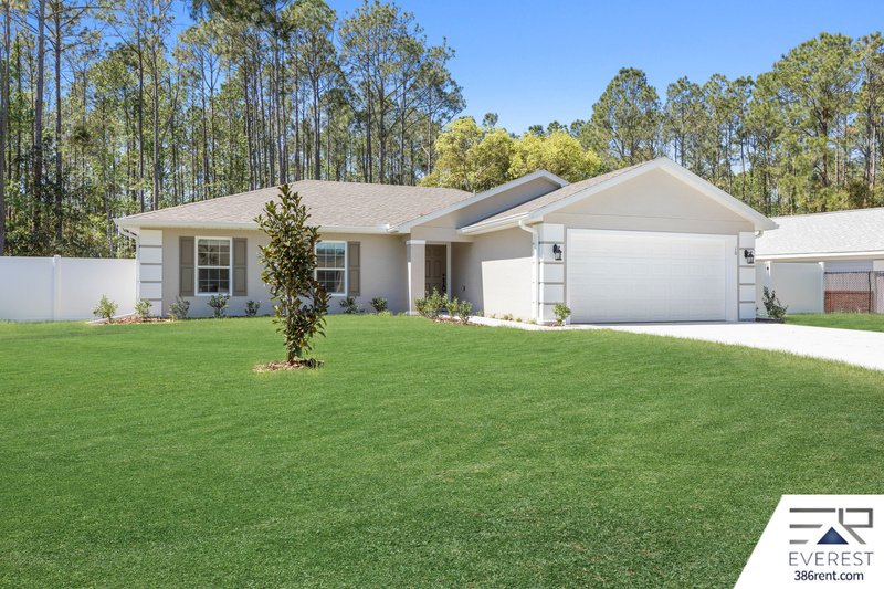 FULLY FENCED, LIKE NEW 3/2/2 IN DESIRABLE PINE LAKES property image