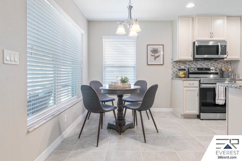 FULLY FENCED, LIKE NEW 3/2/2 IN DESIRABLE PINE LAKES property image