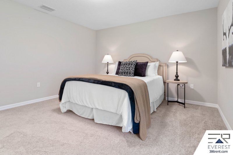 FULLY FENCED, LIKE NEW 3/2/2 IN DESIRABLE PINE LAKES property image