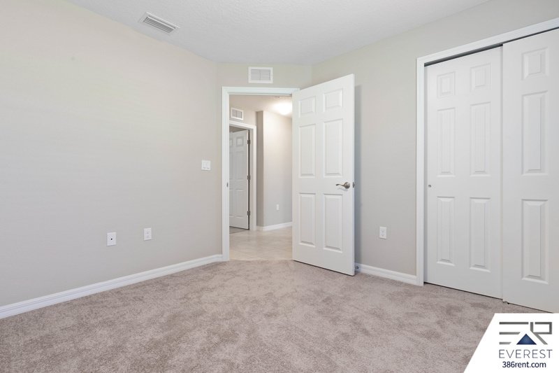 FULLY FENCED, LIKE NEW 3/2/2 IN DESIRABLE PINE LAKES property image