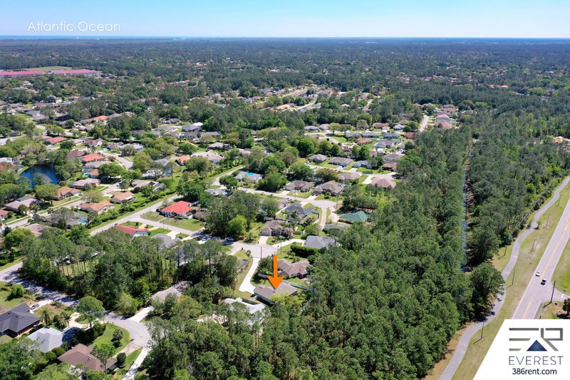 FULLY FENCED, LIKE NEW 3/2/2 IN DESIRABLE PINE LAKES property image