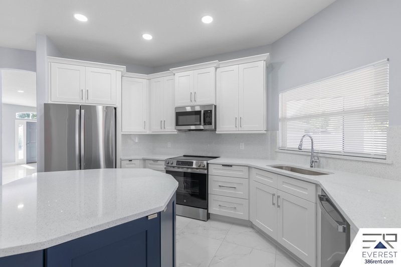 FULLY FENCED, CUSTOM BUILT 3/2/2 IN DESIRABLE INDIAN TRAILS property image