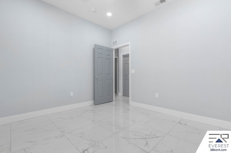 FULLY FENCED, CUSTOM BUILT 3/2/2 IN DESIRABLE INDIAN TRAILS property image