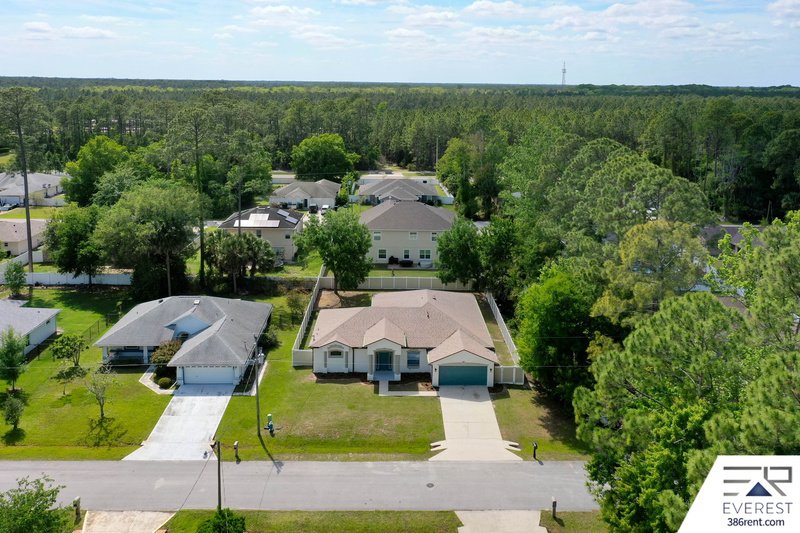 FULLY FENCED, CUSTOM BUILT 3/2/2 IN DESIRABLE INDIAN TRAILS property image