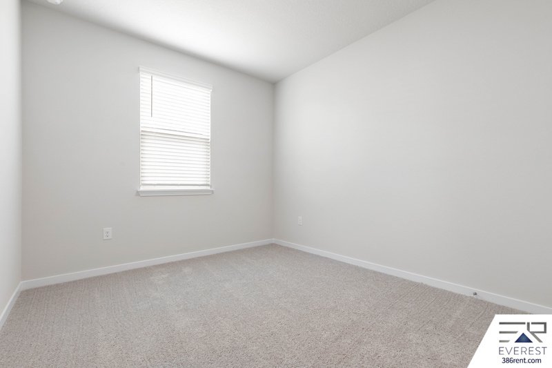 BRAND NEW 3/2/2 IN SEMINOLE PALMS COMMUNITY property image