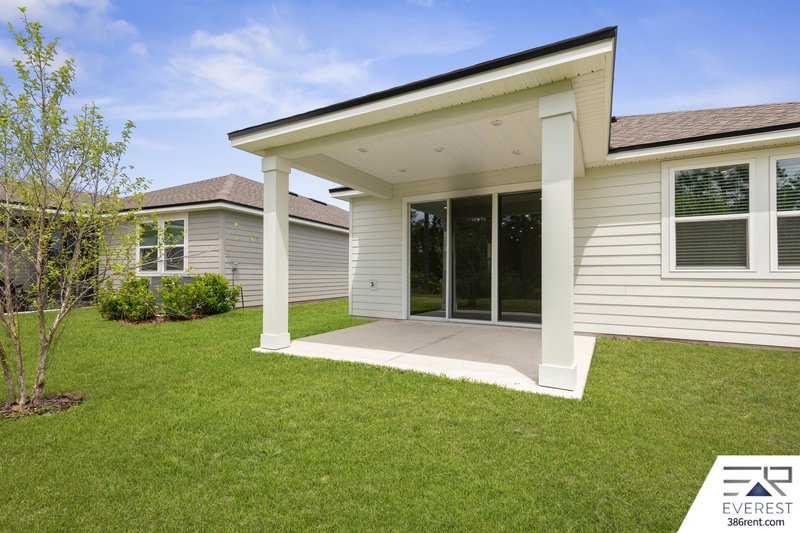 BRAND NEW 3/2/2 IN SEMINOLE PALMS COMMUNITY property image