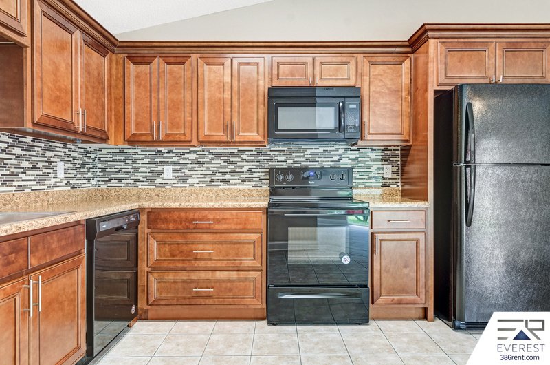 SPACIOUS 2/2/2 TOWNHOUSE IN DESIRED INDIAN TRAILS property image