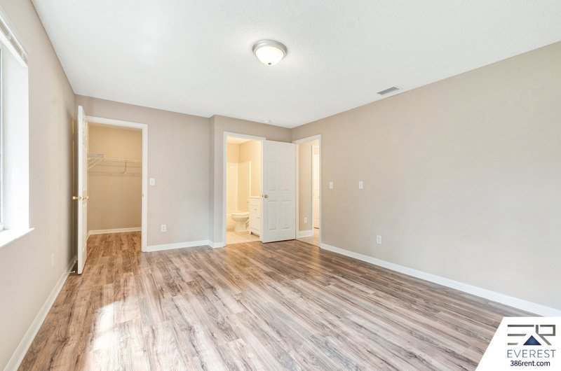 SPACIOUS 2/2/2 TOWNHOUSE IN DESIRED INDIAN TRAILS property image
