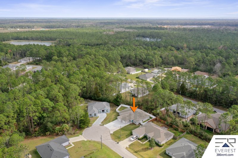 FULLY FENCED, LIKE NEW 3/2/1 TOWNHOUSE ON A CUL DE SAC IN BEAUTIFUL SEMINOLE WOODS property image