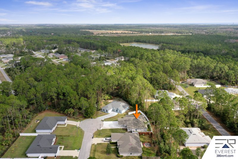 FULLY FENCED, LIKE NEW 3/2/1 TOWNHOUSE ON A CUL DE SAC IN BEAUTIFUL SEMINOLE WOODS property image