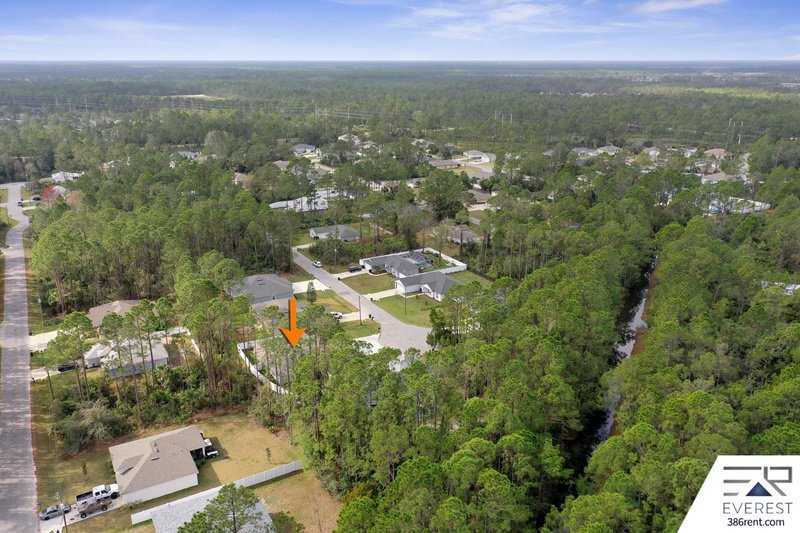 FULLY FENCED, LIKE NEW 3/2/1 TOWNHOUSE ON A CUL DE SAC IN BEAUTIFUL SEMINOLE WOODS property image