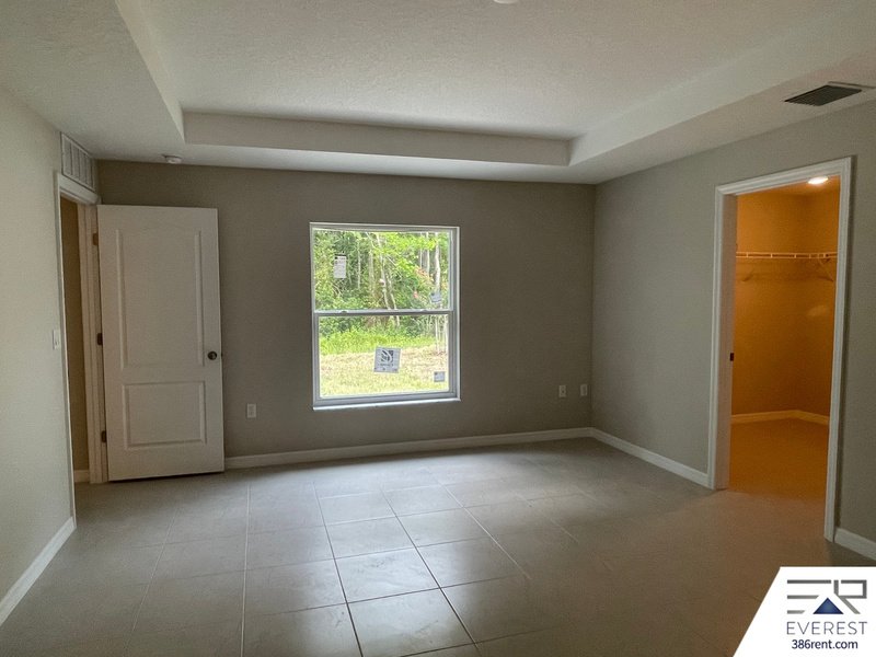 LIKE NEW 4/2/2 ON A CUL DE SAC IN BEAUTIFUL SEMINOLE WOODS property image