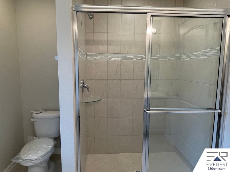 LIKE NEW 4/2/2 ON A CUL DE SAC IN BEAUTIFUL SEMINOLE WOODS property image