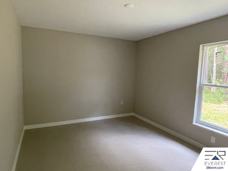 LIKE NEW 4/2/2 ON A CUL DE SAC IN BEAUTIFUL SEMINOLE WOODS property image