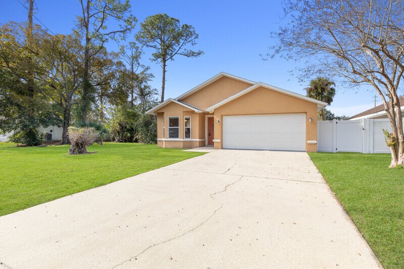 FULLY FENCED 3/2/2 IN FAMOUS DAYTONA BEACH property image