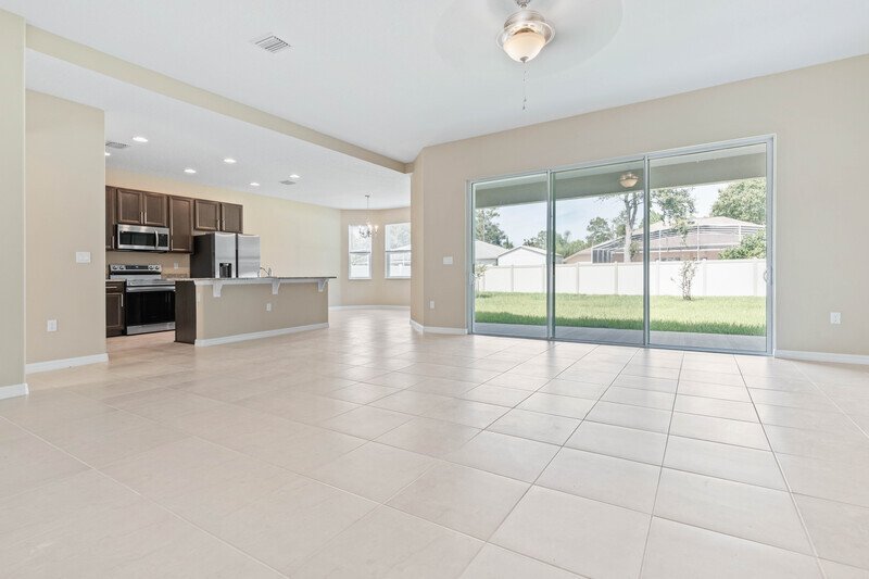 FULLY FENCED, LIKE NEW 3/2/2 IN DESIRABLE PINE GROVE property image