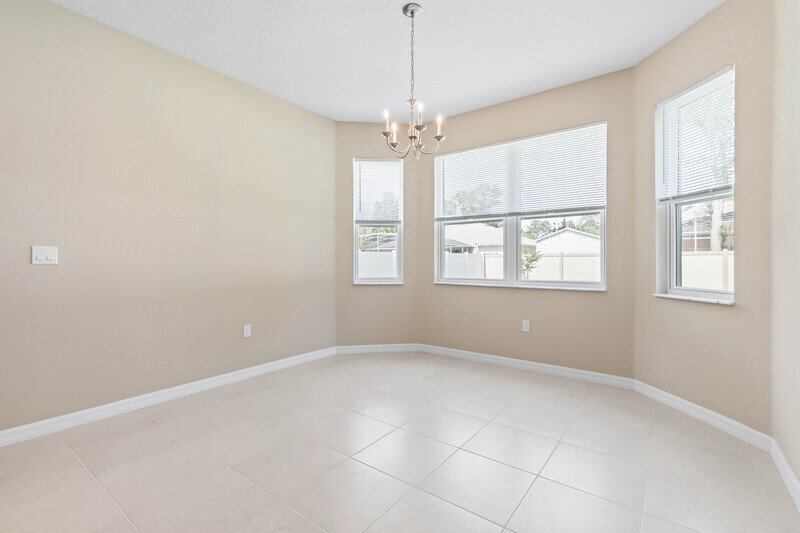 FULLY FENCED, LIKE NEW 3/2/2 IN DESIRABLE PINE GROVE property image