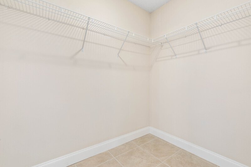 INVITING 3+DEN/2/2 IN DESIRABLE INDIAN TRAILS property image