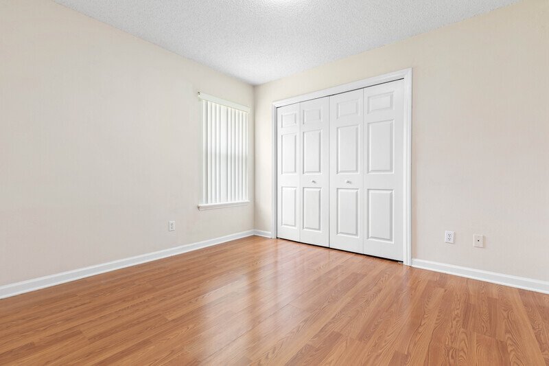 INVITING 3+DEN/2/2 IN DESIRABLE INDIAN TRAILS property image