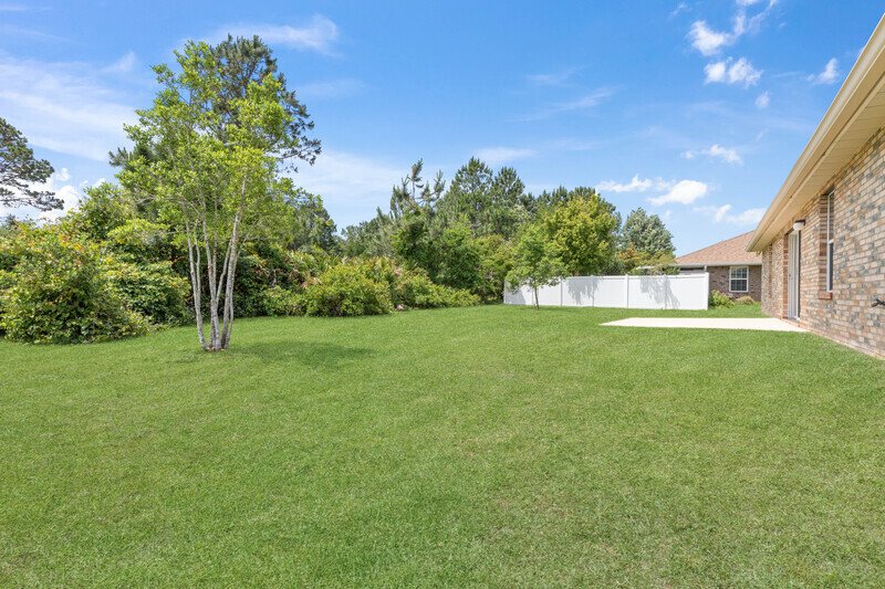 INVITING 3+DEN/2/2 IN DESIRABLE INDIAN TRAILS property image