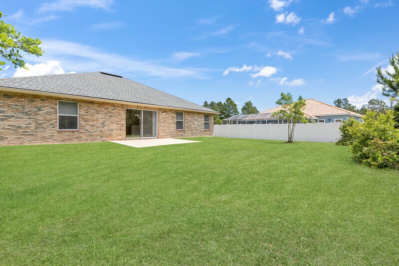 INVITING 3+DEN/2/2 IN DESIRABLE INDIAN TRAILS property image