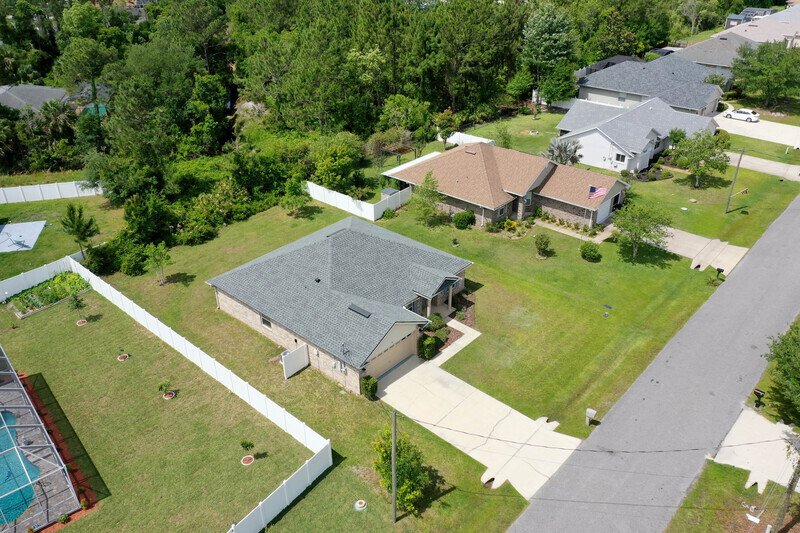 INVITING 3+DEN/2/2 IN DESIRABLE INDIAN TRAILS property image