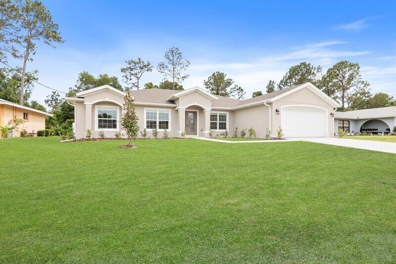 FULLY FENCED, LIKE NEW 4/2/2 IN DESIRABLE PINE LAKES property image