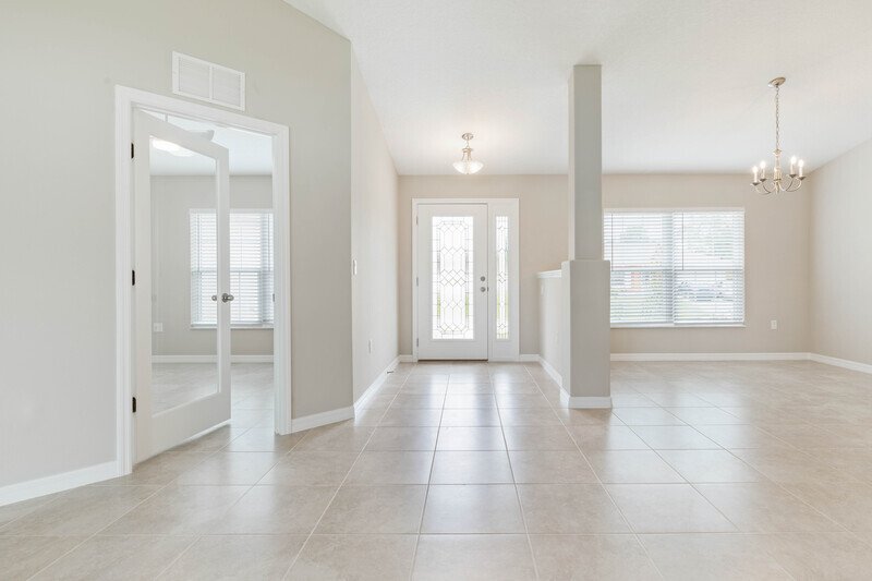 FULLY FENCED, LIKE NEW 4/2/2 IN DESIRABLE PINE LAKES property image