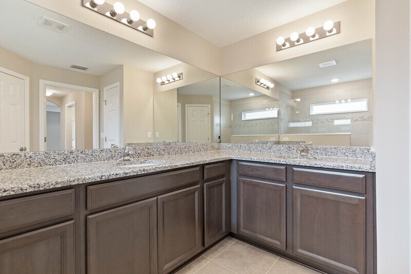 FULLY FENCED, LIKE NEW 4/2/2 IN DESIRABLE PINE LAKES property image