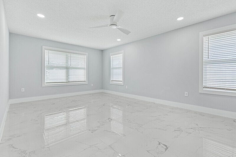 CUSTOM BUILT, FULLY FENCED, NEW REMODEL 4+DEN/2/2 IN DESIRABLE INDIAN TRAILS property image