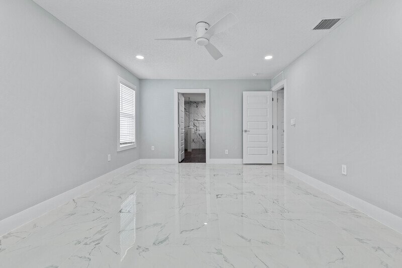 CUSTOM BUILT, FULLY FENCED, NEW REMODEL 4+DEN/2/2 IN DESIRABLE INDIAN TRAILS property image